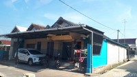 Warga Desa Sumurgeneng dapat rejeki nomplok setelah tanah mereka dibeli pertamina dengan harga tinggi. Beberapa warga berhasil mendapatkan ganti rugi sampai puluhan miliar rupiah. (Ainur Rofiq/detikcom)