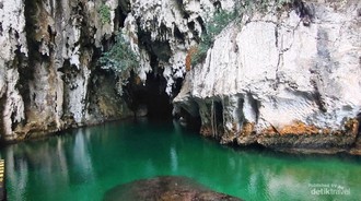 Kisah Gua Keramat di Raja Ampat, Tempat Arwah Leluhur Bersemayam