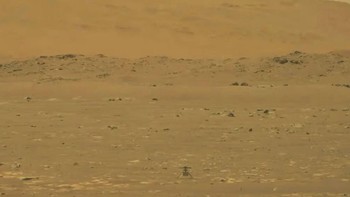 Penerbangan bersejarah ini dilakukan pukul 00.31 waktu Amerika Serikat bagian Pasifik. Tapi karena jarak dan delay komunikasi, ilmuwan di Jet Propulsion Laboratory NASA baru menerima data yang dikirimkan dari Mars hampir tiga jam kemudian. Foto: NASA