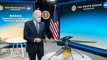 Presiden Joe Biden pun mengucapkan selamat atas keberhasilan penerbangan Ingenuity di Mars. Foto: NASA
