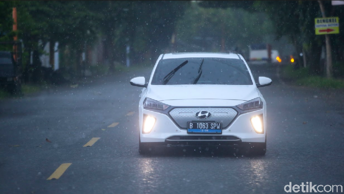 Hyundai Ioniq Tembus Jakarta-Bali Hyundai Ioniq Tembus Jakarta-Bali