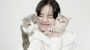 10 Potret Lisa BLACKPINK dan Keluarga Kecilnya, Lima Kucing Menggemaskan