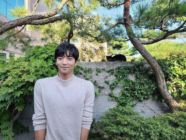 Lawan Main Ungkap Kepribadian Song Joong Ki di Lokasi Syuting
