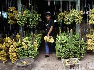 Lesunya Penjualan Pisang di Pasar Kebayoran Lama