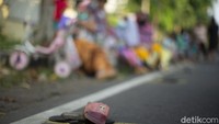 Biasanya pada pukul 17.00 WIB menu tersebut baru boleh diambil satu persatu.  