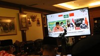 Pandemi COVID-19 di Indonesia kini memasuki bulan ke-14 dan saat ini adalah Ramadhan kedua dalam suasana pandemi, walau belum sepenuhnya terkendali namun perlahan mengalami trend penurunan, Pemerintah terus menggalakkan vaksinasi secara massal serta penerapan protokol kesehatan terus menerus diterapkan di seluruh lapisan masyarakat.