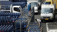 Adapun, pertumbuhan industri minuman bergerak di zona merah pada 2020 ataru merosot hingga 2,55 persen. 