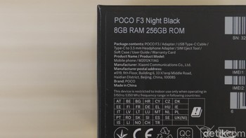 Ini adalah spesifikasi Poco F3. Oh ya, unik yang kami terima ini masih berupa unit global. Namun seharusnya tak ada perbedaan berarti dalam paket penjualannya. Foto: detikINET/Anggoro Suryo Jati