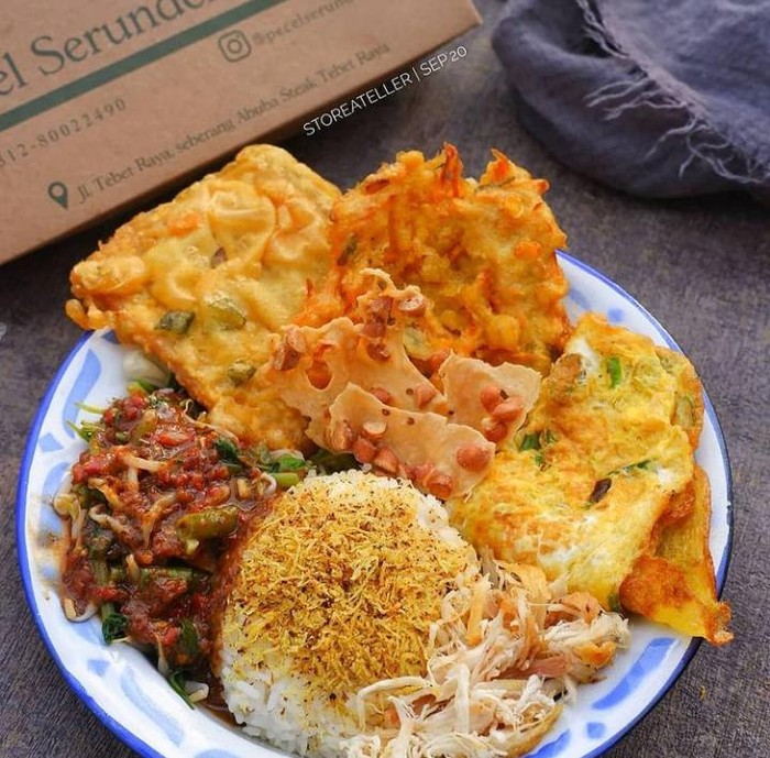 5 Rekomendasi Warung Pecel Tenda yang Punya Lauk Lengkap dan Enak