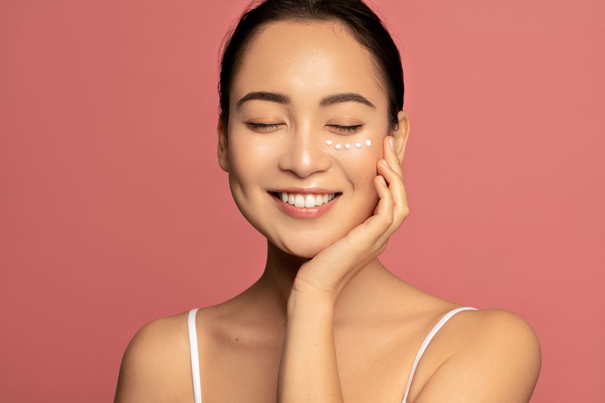 9 Urutan Skincare Malam yang Tepat Agar Wajah Glowing