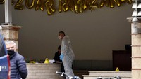 Saat ini seorang tersangka penusukan berusia 34 tahun dari kota Burrel telah ditangkap di tempat kejadian dan ditahan. Tidak disebutkan mengenai identitas tersangka. AP Photo.