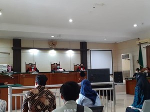2 Mahasiswa Dituntut 3 Bulan Bui Terkait Demo Ricuh di Semarang