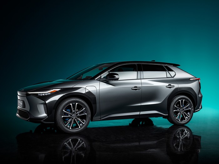 Toyota bZ4X, Mobil Listrik Pertama Toyota Toyota bZ4X, Mobil Listrik Pertama Toyota