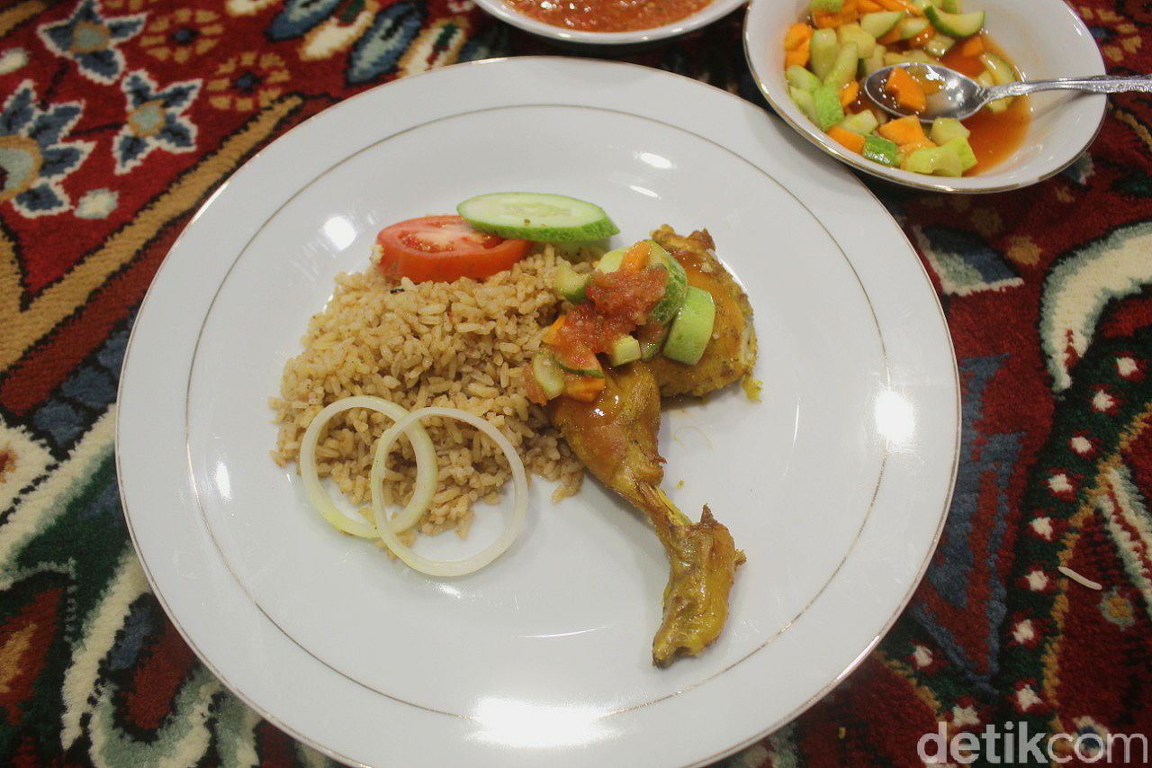 Al Kabsa: Nasi Mandhi dan Nasi Kabsa Rasa Autentik Timur Tengah