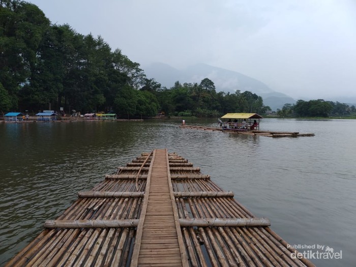Candi Cangkuang, Wisata yang Tak Boleh Dilewatkan di Garut