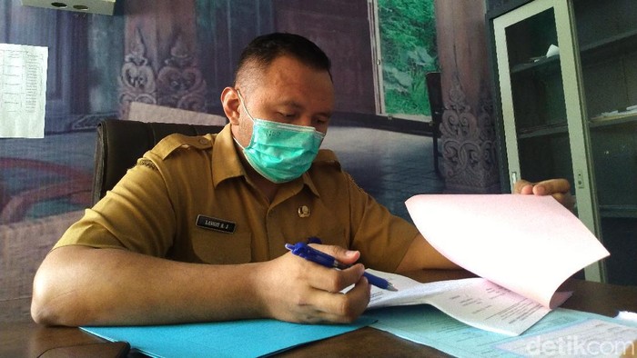 Selain COVID-19, penyakit chikungunya juga patut diwaspadai di Kabupaten Mojokerto. Betapa tidak, virus yang ditularkan nyamuk Aedes aegypti dan Aedes albopictus itu telah menginfeksi 909 warga Bumi Majapahit, pada empat bulan pertama 2021.