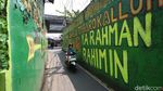 Gang Sempit di Jakarta Ini Dihias Mural Bernuansa Islami