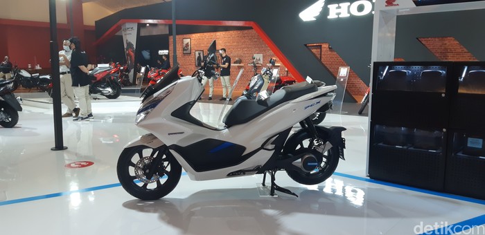 Honda PCX di IIMS 2021