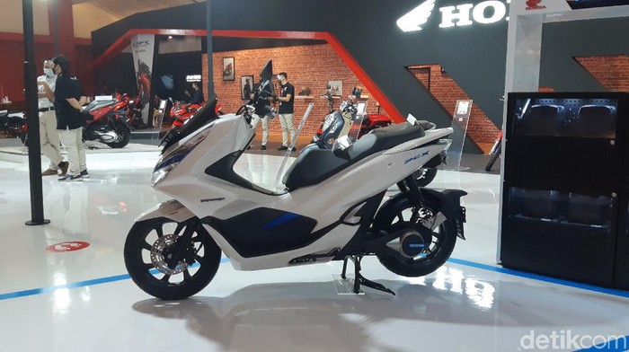 Honda PCX di IIMS 2021