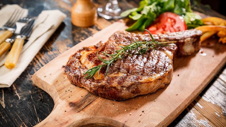 Ilustrasi steak Ilustrasi steak