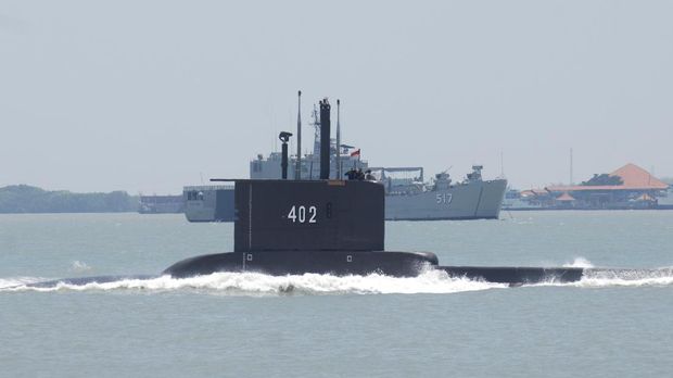 Kapal selam RI dikabarkan hilang kontak di perairan utara Bali. Kapal selam yang hilang itu adalah kapal selam TNI AL KRI Nanggala-402. Seperti apa potretnya?