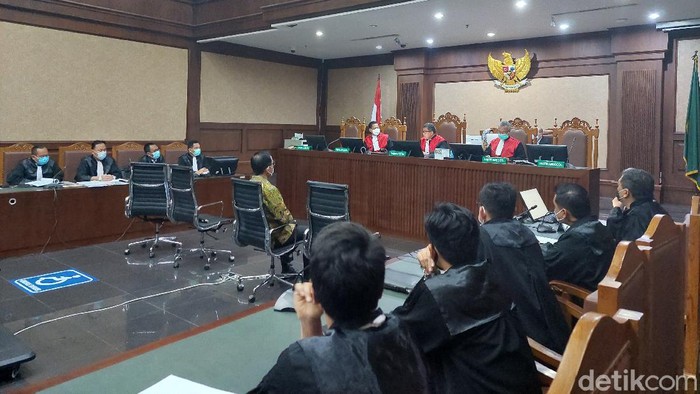 Juliari Batubara jalani sidang dakwaan kasus bansos