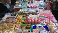 Di sini terdapat beragam takjil yang yang murah meriah dengan rasa yang enak. Foto: detikFood/Adjie Prasetya