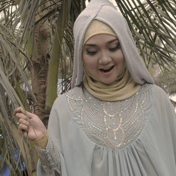 Kisah Sulis yang sukses duet bersama Hadad Alwi.