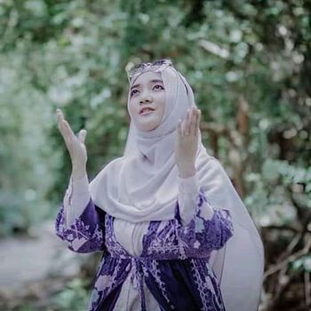 Kisah Sulis yang sukses duet bersama Hadad Alwi.