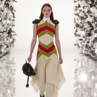 Gucci merilis busana musim dingin 2021 bertepatan dengan perayaan ulang tahunnya yang ke-100. Foto: dok. Courtesy of Gucci/ Gregoire Avenel.