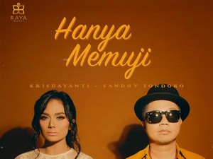 Gandeng Sandhy Sondoro, Krisdayanti Daur Ulang Hanya Memuji