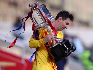 Barcelona Mengejar Titel Double di Musim Ini