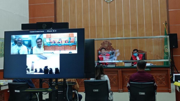 Melan Refra, anak sulung John Kei bersaksi di sidang ayahnya
