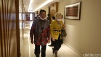 Di tengah kesibukannya, Fadel muhammad, meluangkan waktunya untuk menerima Duta Besar (Dubes) Rusia untuk Indonesia Lyudmila G. Vorobyova, membahas mengenai Indonesia yang kekurangan vaksin COVID19 di ruang kerjanya, di Kompleks Gedung MPR/DPR/DPD, Senayan, Jakarta, Rabu (21/04/2021).