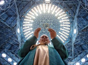 Mengenal Ustaz Madinah, Imam Besar Masjid Jakarta Islamic Center