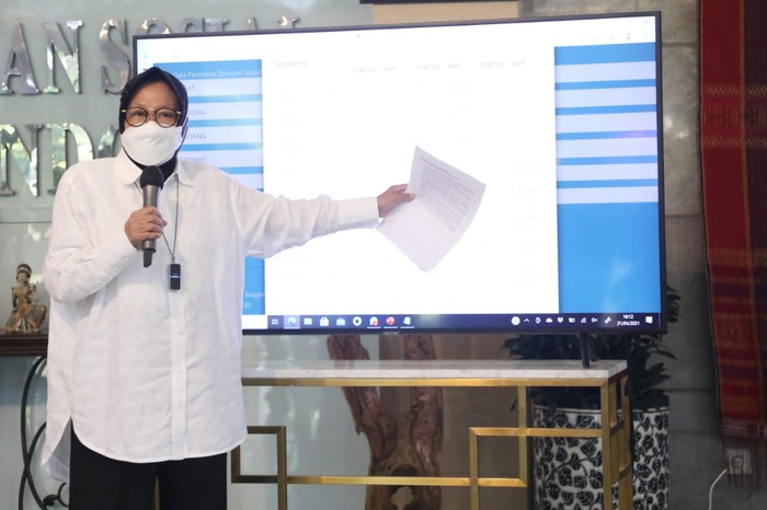Mensos Risma Akan Benahi DTKS