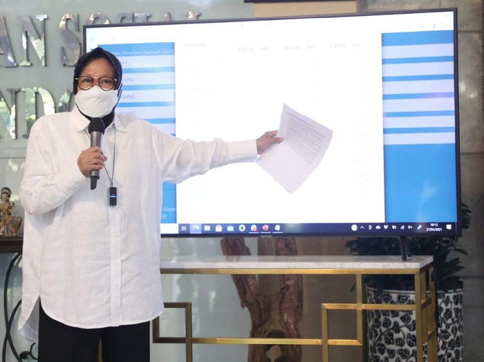 Mensos Risma Akan Benahi DTKS