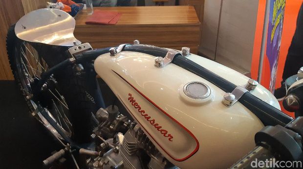 Motor Custom Mercusuar ikut unjuk gigi di IIMS 2021