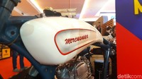 Untuk bahan racikannya, menggunakan mesin Honda Tiger. Sementara rangka dibangun sendiri menggunakan pipa seamless, dengan berbagai ukuran. Mulai diameter 3/4 inci, 1/2 inci, dan 1,5 inci. Foto: Ridwan Arifin/detikOto