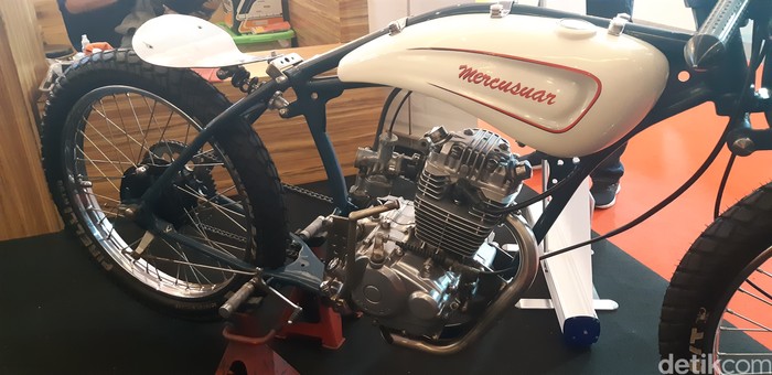 Motor Custom Mercusuar ikut unjuk gigi di IIMS 2021
