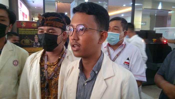 Organisasi mahasiswa Hindu laporkan akun YouTube penyebar ceramah Desak Made (Adhyasta-detikcom)