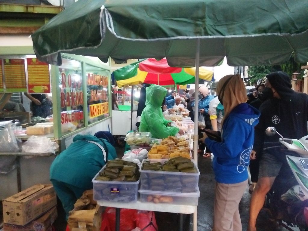 Berburu Takjil Enak di Pamulang, di Sini Tempatnya