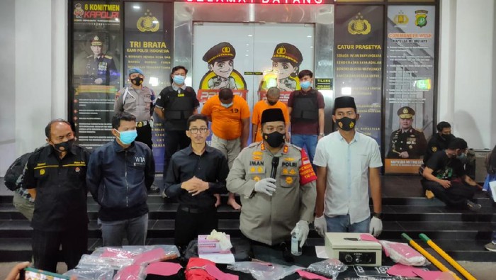 Polres Tangerang Selatan menangkap pelaku pencurian di rumah kosong