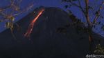 Potret Gunung Merapi Luncurkan Lava Pijar