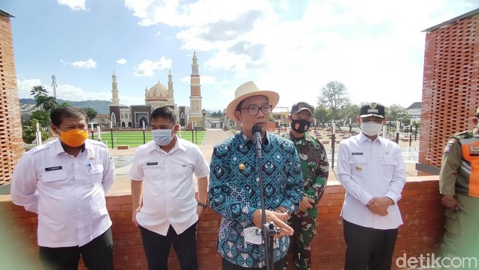Ridwan Kamil resmikan Alun-alun Majalengka