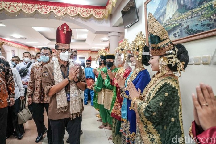 Sandiaga Uno di Padang