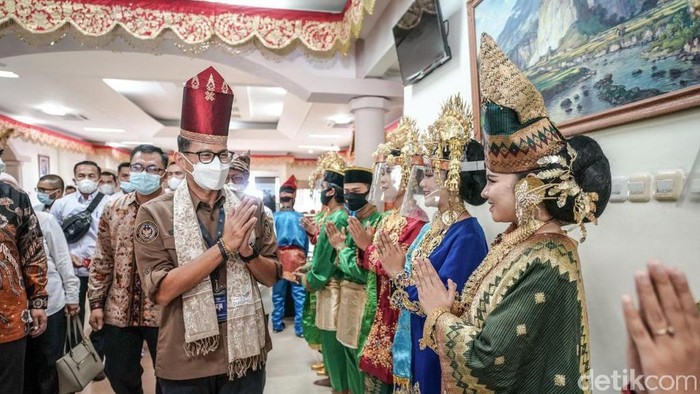 Sandiaga Uno di Padang
