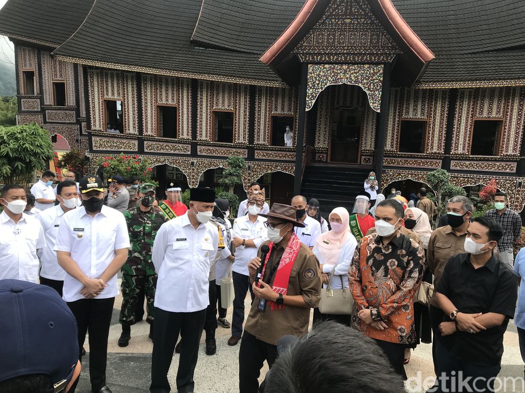 Sandiaga Uno di Padang