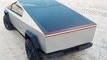 Lihat dari Dekat Tesla Cybertruck, yang Tak Lama Lagi Seliweran di Jalanan Indonesia