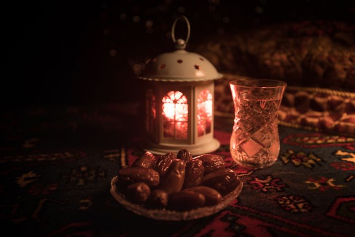 Ini Waktu yang Tepat Makan Sahur Sesuai Anjuran Nabi Muhammad SAW
